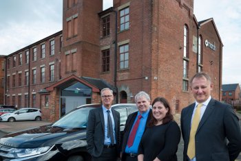 Rochdale car finance company moves up a gear with ambitious expansion